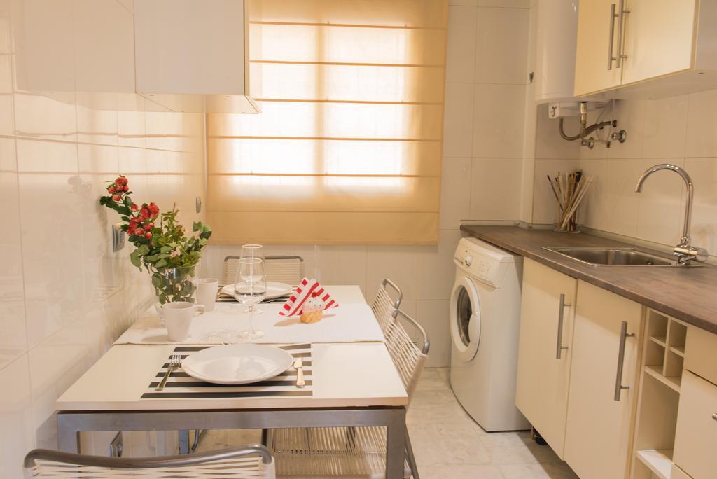 Ab Apartamentos Reding Малага Экстерьер фото