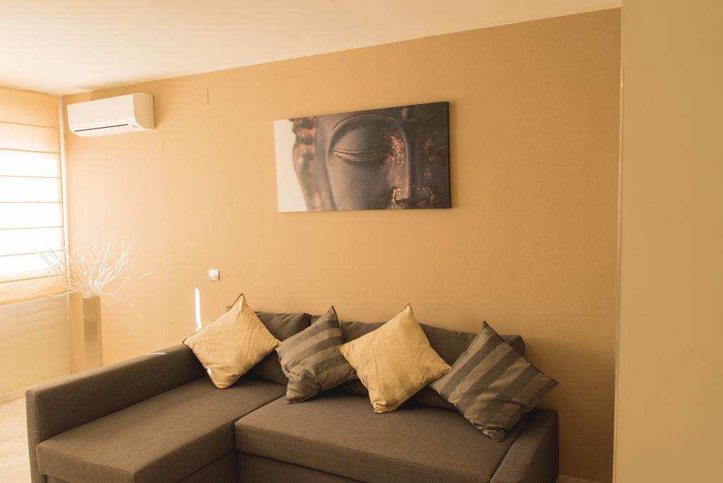 Ab Apartamentos Reding Малага Экстерьер фото